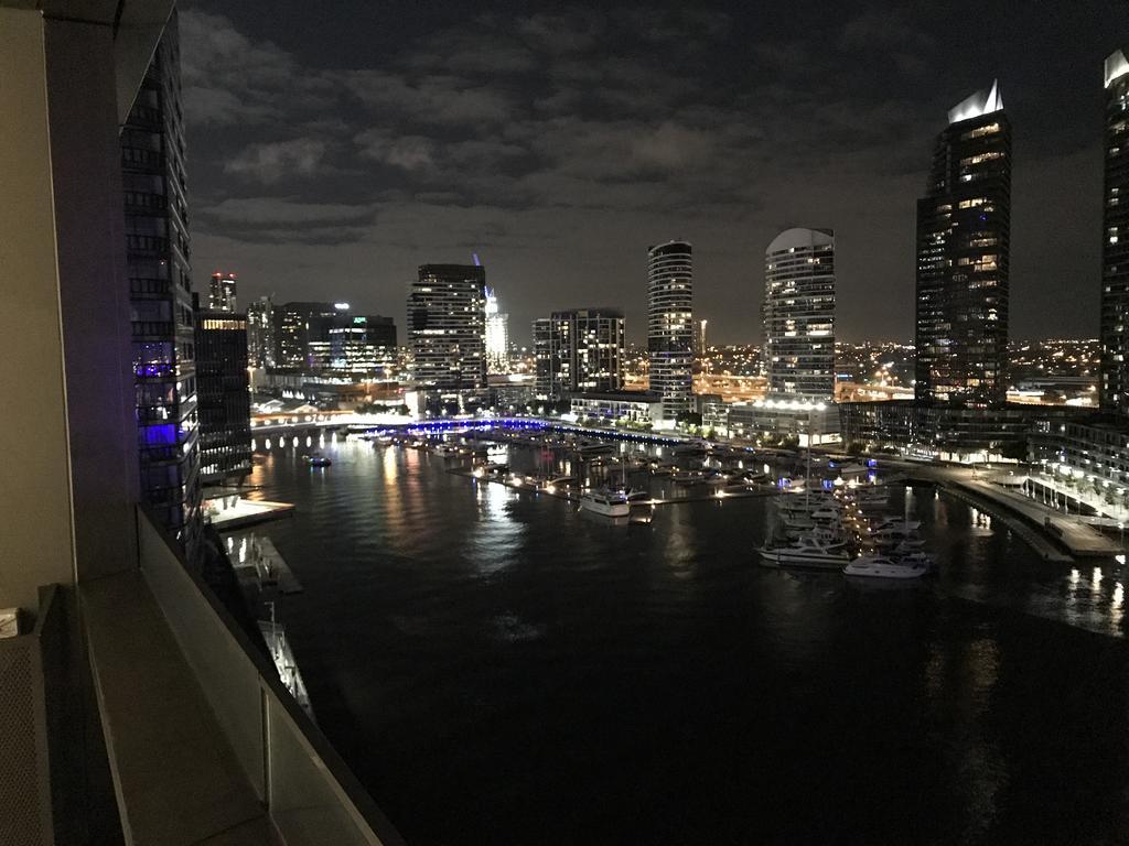 Melbourne Private Apartments - Collins Street Waterfront, Docklands Екстериор снимка